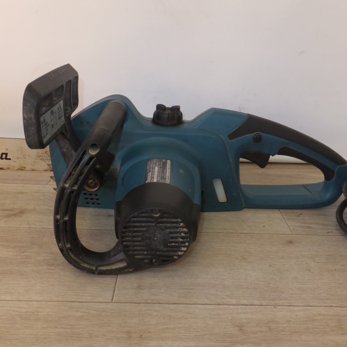 [送料無料] ★マキタ makita 350mm 電気チェンソー MUC3541　100V～ 15A 50-60Hz 1430W★