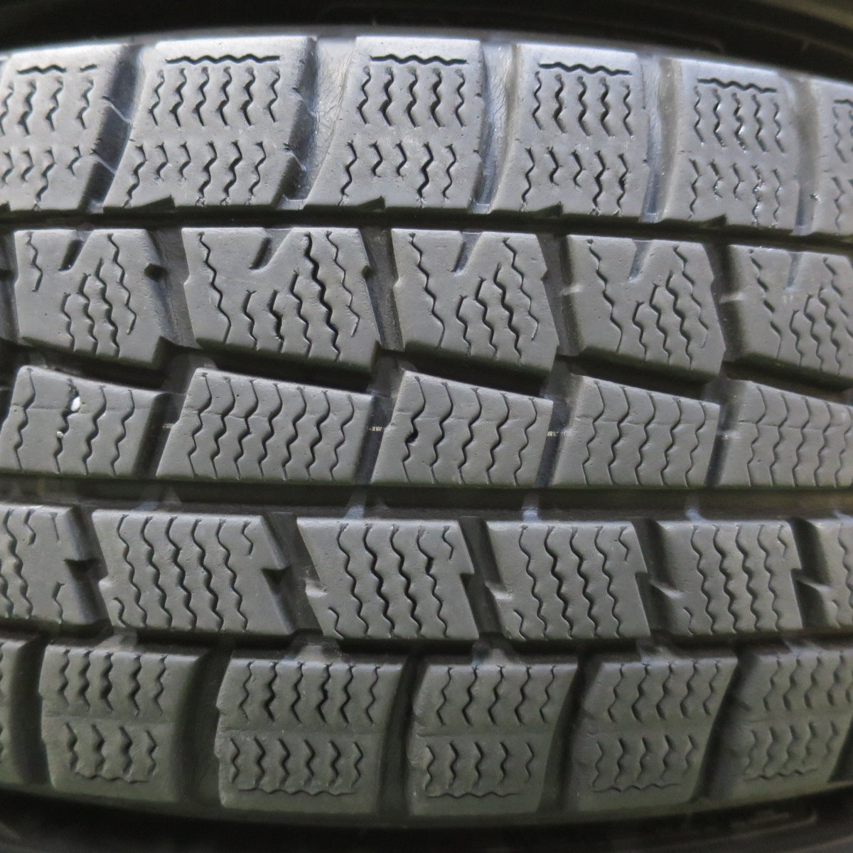 4本価格◎スタッドレス 165/70R14 ダンロップ ウインターマックス WM01 DUFACT デュファクト 14インチ PCD100/4H◎6091906イス
