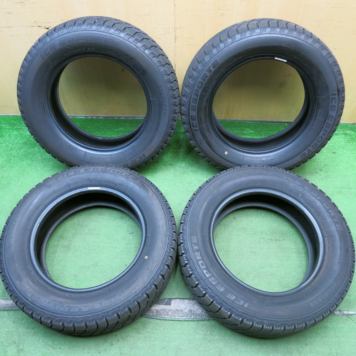 バリ溝！22年！9.5分以上★スタッドレス 195/65R15 アイスエスポルテ タイヤ 15インチ プリウス ノア ヴォクシー ステップワゴン 等★5071710HAスタ