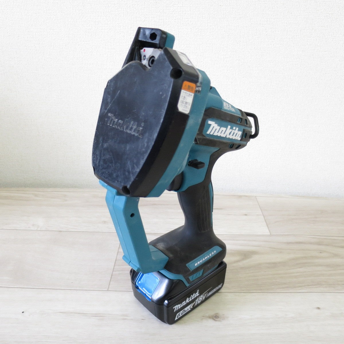 [送料無料] ◇マキタ 充電式 全ネジ カッタ SC102D 電動 工具 makita 全ねじ カッター バッテリー BL1860B◇