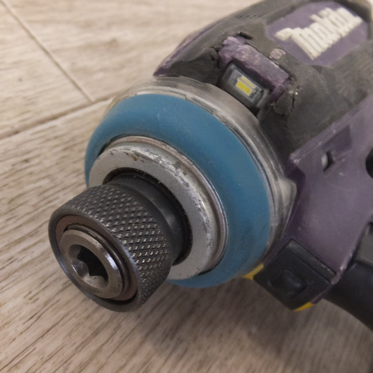 ★マキタ makita 充電式インパクトドライバ TD172D 18V 本体のみ ツートンカラー(2)★
