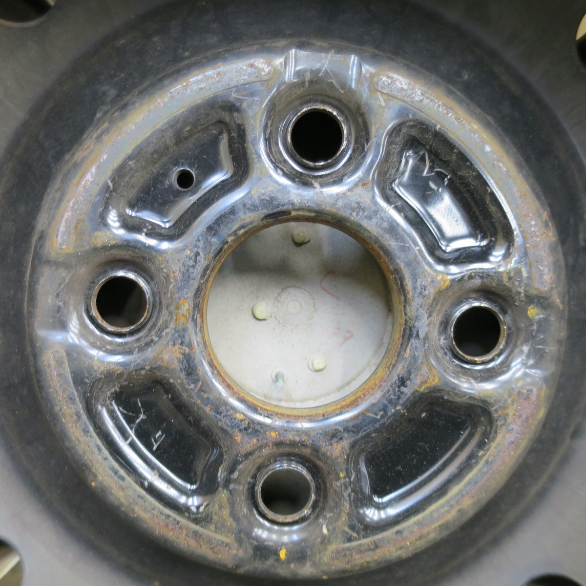 バリ溝！23年！9.5分★トヨタ カローラ フィールダー アクシオ 等 純正 スチール 185/70R14 スタッドレス トーヨー オブザーブ GIZ2 14インチ PCD100/4H★6022502ナス