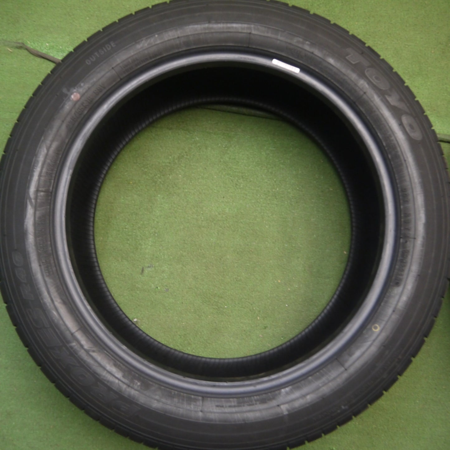 *送料無料* 新車外し！23年★225/55R19 トーヨー プロクセス R46 タイヤ 19インチ ハリアー CX-5 CX-8 エクストレイル 等★4042213Hノタ