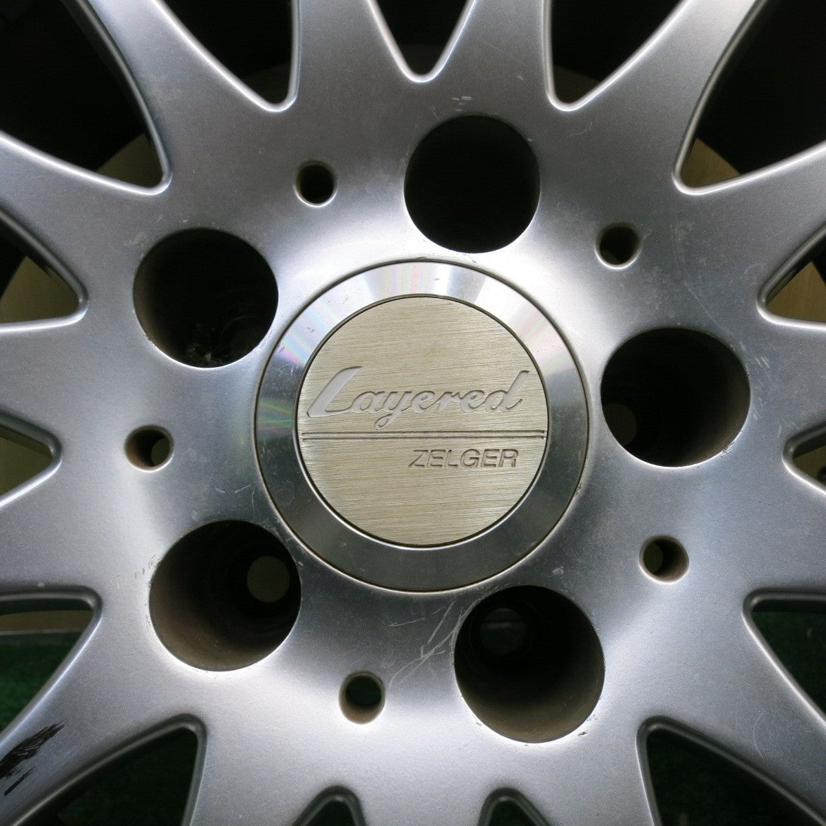 バリ溝！22年！9分★ Layered ZELGER 225/45R18 ヨコハマ BluEarth-ES ES32 レイヤードゼルガー 18インチ PCD114.3/5H★5051303TNノ