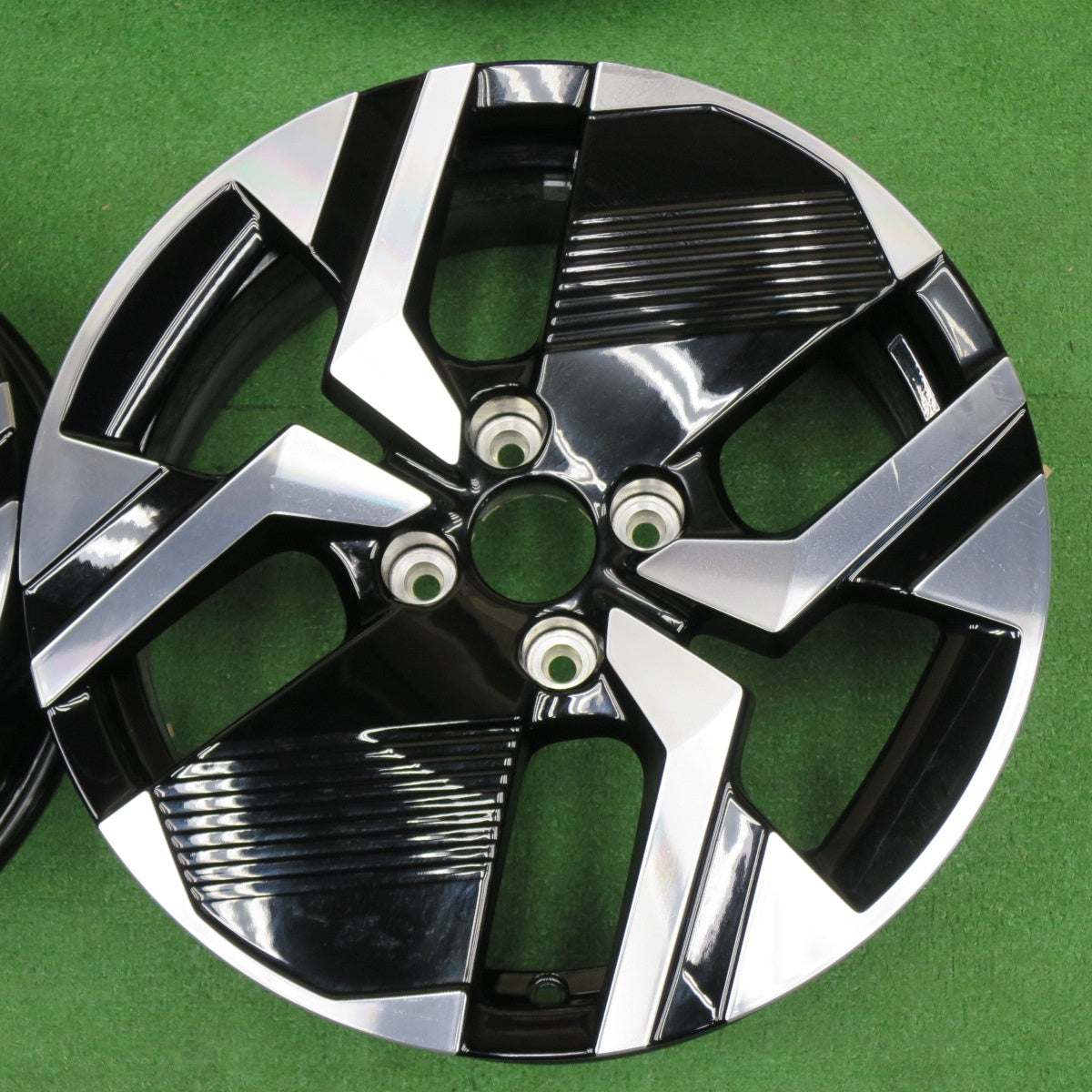 4本価格★プジョー 2008 純正 ホイール 17インチ 17×6.5J PCD108/4H★6060502NKホ