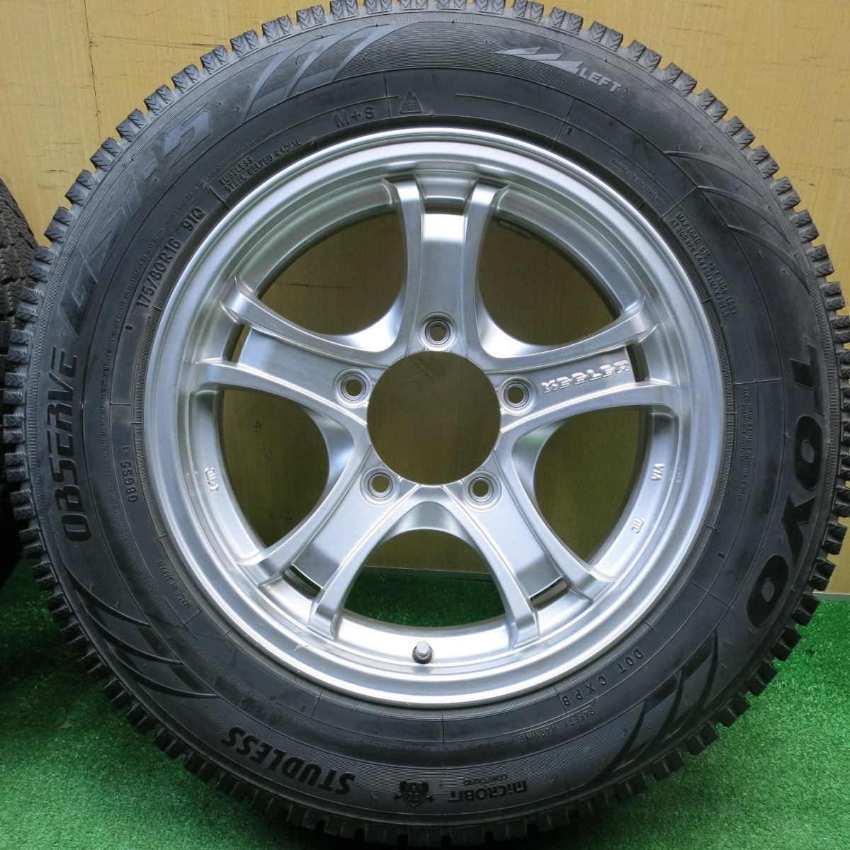 バリ溝！キレイ！9分★KEELER FORCE 175/80R16 スタッドレス トーヨー オブザーブ GSi-5 キーラー フォース 16インチ PCD139.7/5H★5120606HAス