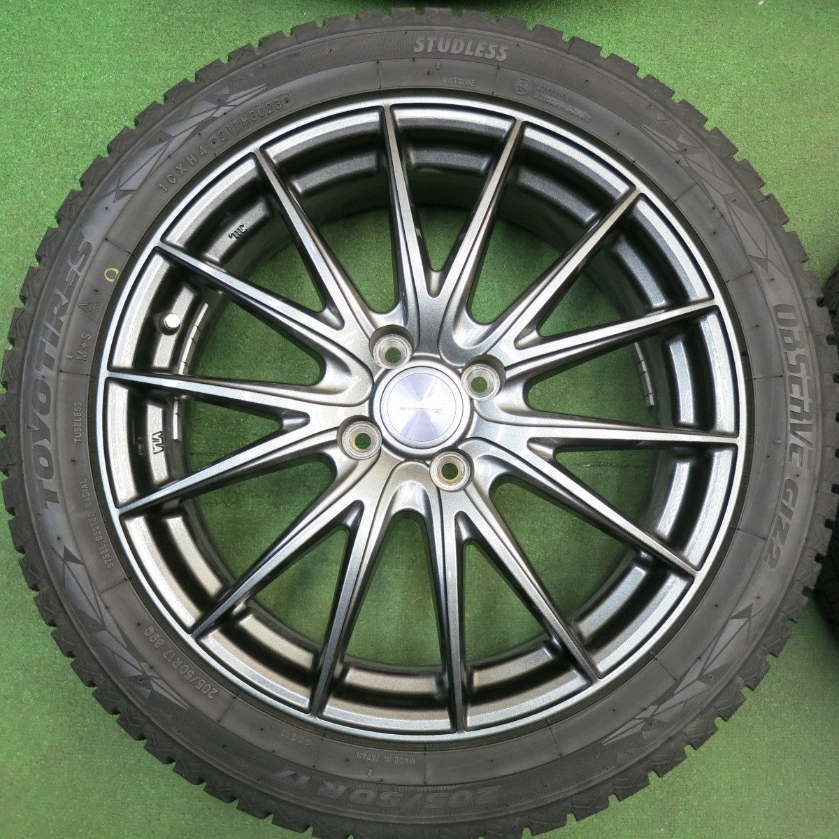 バリ溝！23年！キレイ！8.5分★スタッドレス 205/50R17 トーヨー オブザーブ GIZ2 VELVA SPORTZ ヴェルヴァ 17インチ PCD100/4H★6031510HAス