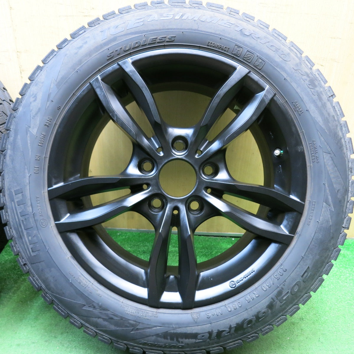 4本価格★BMW 等 MAK LUFT 205/60R16 スタッドレス ピレリ アイスアシンメトリコ プラス 16インチ PCD120/5H★5080211HAス