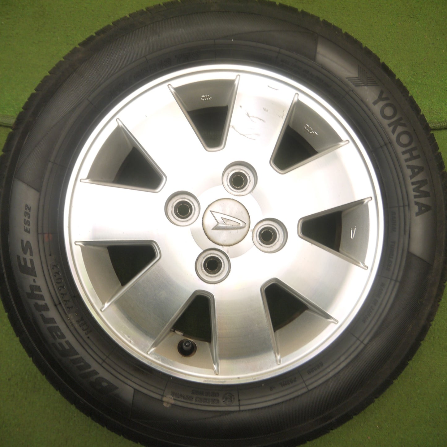 *送料無料* 超バリ溝！22年！ほぼ10分★ダイハツ アトレーワゴン 純正 165/65R13 ヨコハマ BluEarth-ES ES32 13インチ PCD100/4H★4052708Hノ