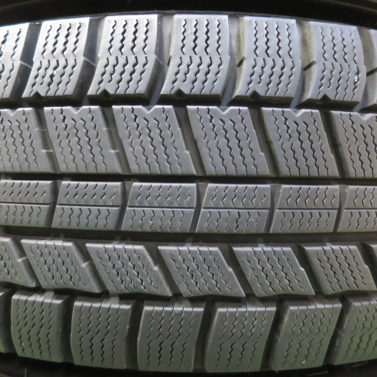 バリ溝！23年！キレイ！9.5分★スタッドレス 195/65R15 オートバックス ノーストレック N5 MANARAY SPORT マナレイ スポーツ 15インチ PCD114.3/5H★5112207イス