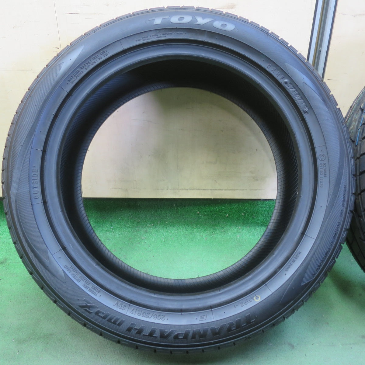 未使用◎205/55R17 トーヨー トランパス MPZ タイヤ 17インチ ステップワゴン ストリーム アコード 等◎6082809イノタ
