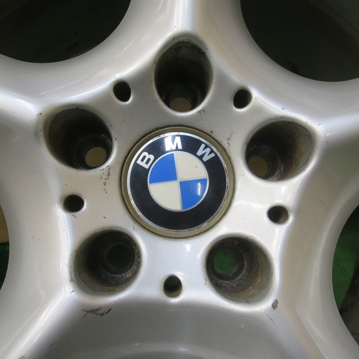 バリ溝！9分★BMW X5 純正 235/65R17 スタッドレス ハイフライ Win-turi 212 17インチ PCD120/5H★6032308イス