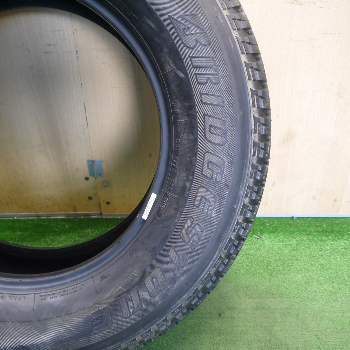 新車外し！1本★255/70R18 ブリヂストン デューラー H/T 840 DUELER タイヤ 18インチ ジープ ラングラー 等★6071303Hノタ