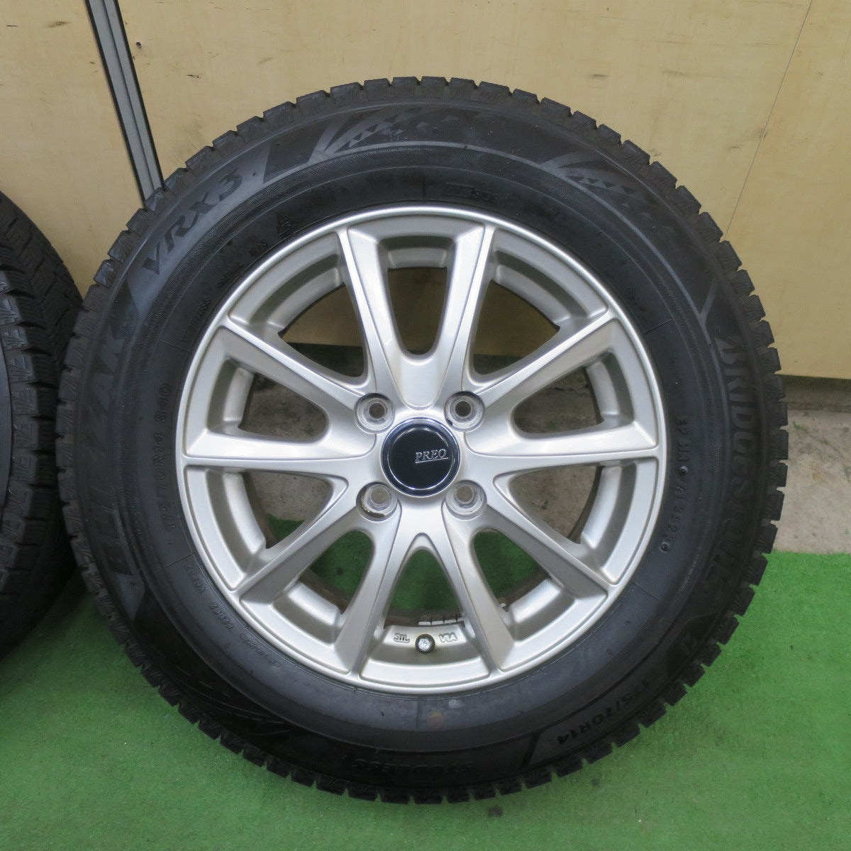 キレイ！23年★スタッドレス 175/70R14 ブリヂストン ブリザック VRX3 PREO プレオ 14インチ PCD100/4H★6021503TTス