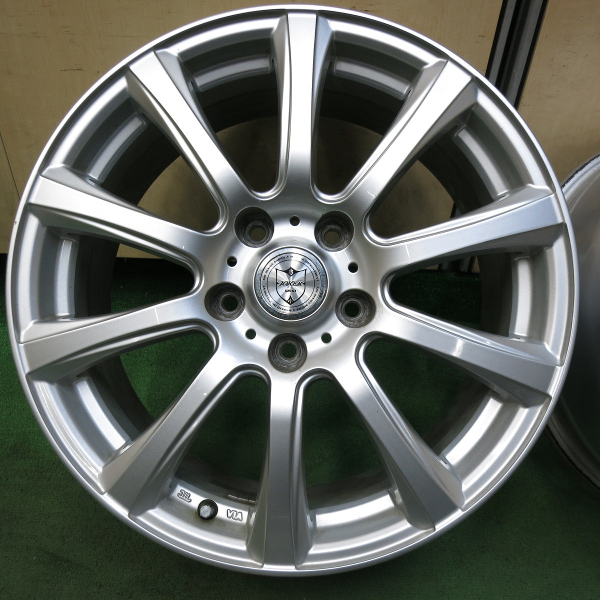 [送料無料] キレイ★JOKER weds ジョーカー ウェッズ 17インチ ホイール 17×7J PCD114.3/5H★5031204SYホ