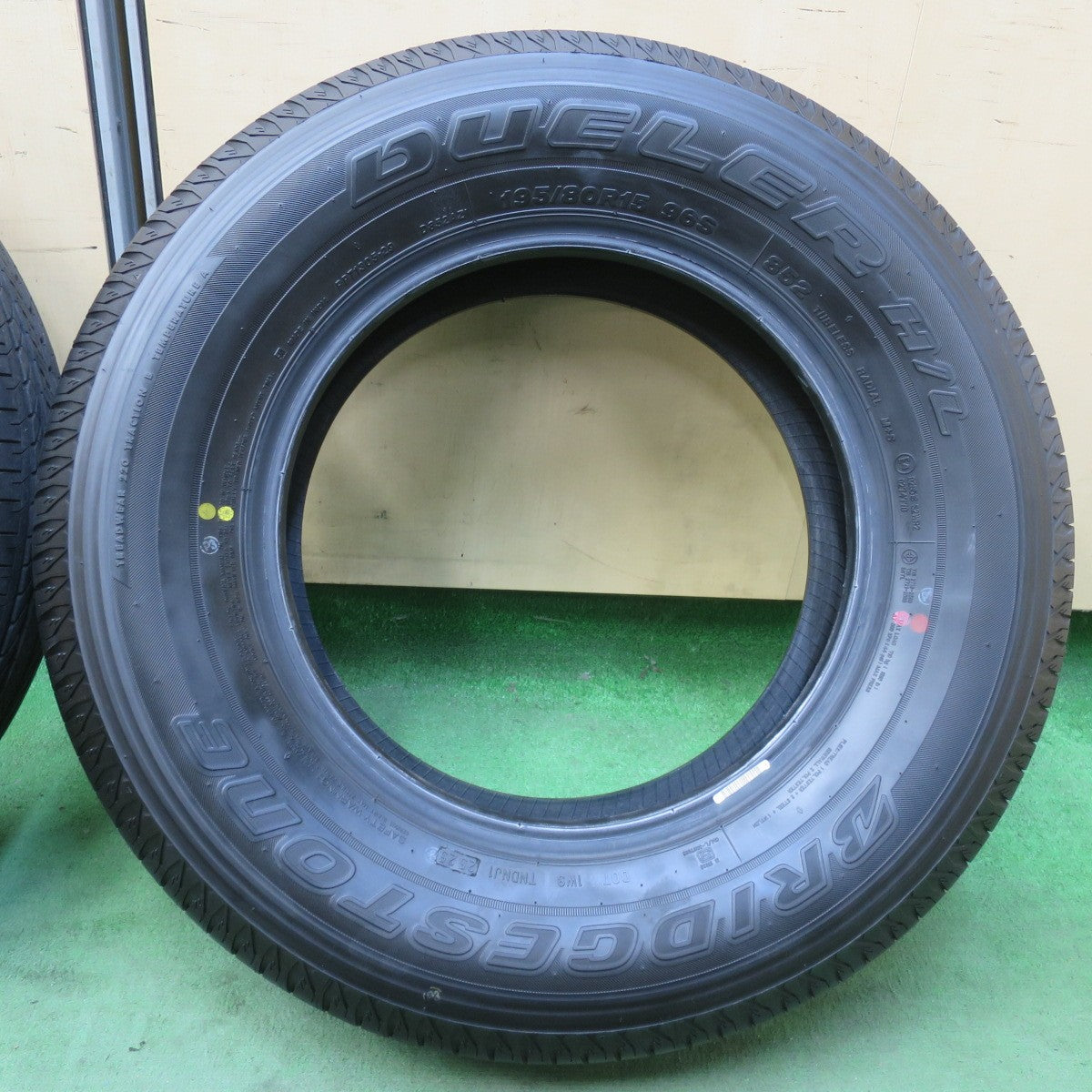 新車外し！25年★195/80R15 ブリヂストン デューラー H/L 852 タイヤ 15インチ ジムニーシエラ ジムニーノマド 等★6021001イノタ