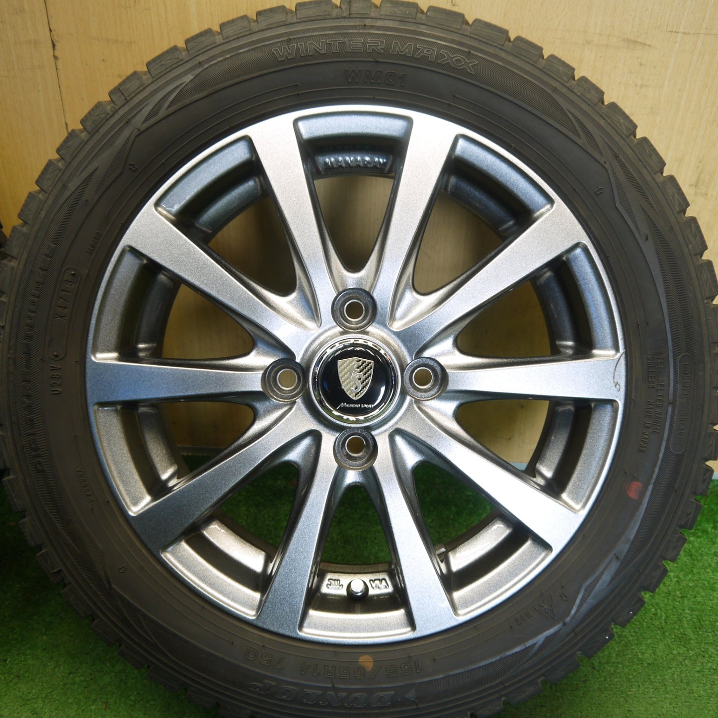 バリ溝！キレイ！9.5分以上◎スタッドレス 155/65R14 ダンロップ ウインターマックス WM01 MANARAY SPORT マナレイ スポーツ 14インチ PCD100/4H◎6070707Hス