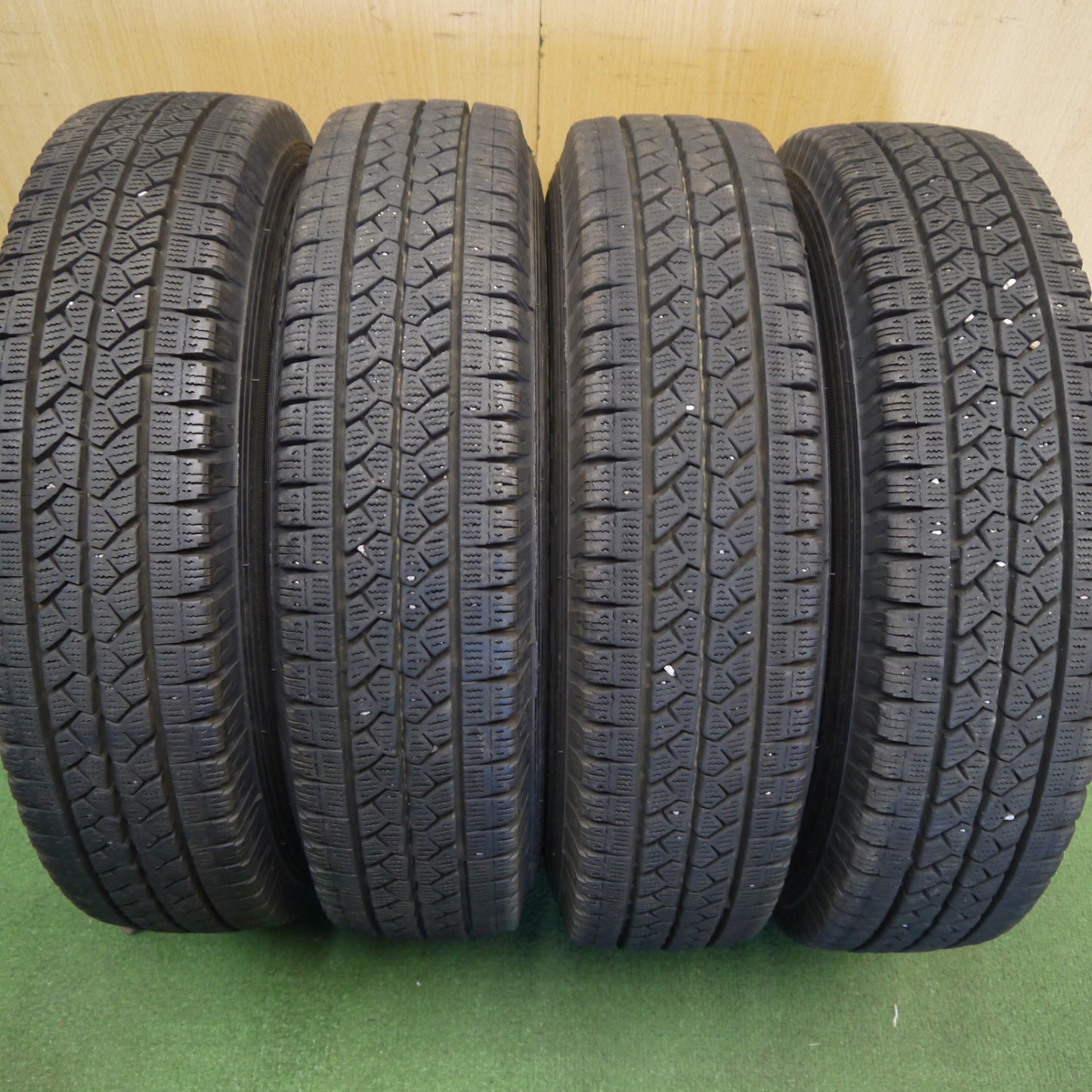バリ溝！9分◎スタッドレス 145R12 6PR ブリヂストン ブリザック VL1 BALMINUM TR10 バルミナ 12インチ PCD100/4H◎6072904Hス