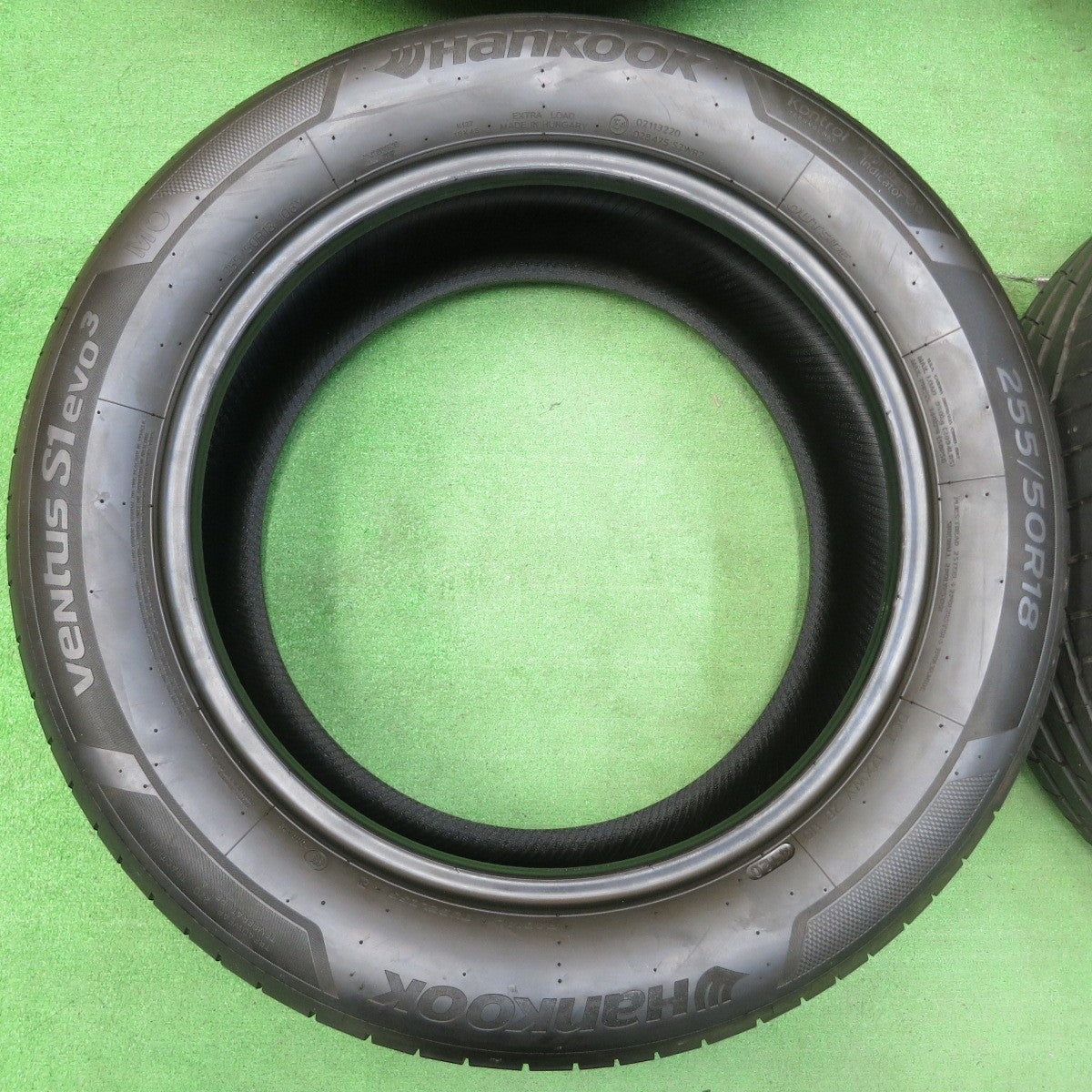 *送料無料* 新車外し！20年★255/50R18 ハンコック ベンタス S1 evo3 MO ベンツ 承認 タイヤ 18インチ★4041304イノタ