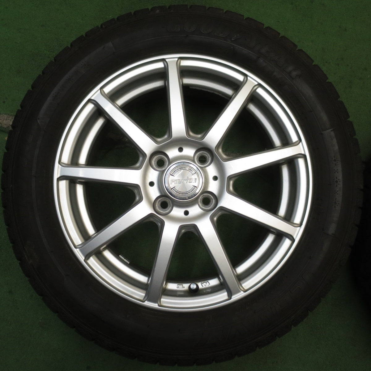 バリ溝！21年！キレイ！9.5分★スタッドレス 175/65R15 グッドイヤー アイスナビ7 ravrion ラブリオン 15インチ PCD100/4H★5081304NJス