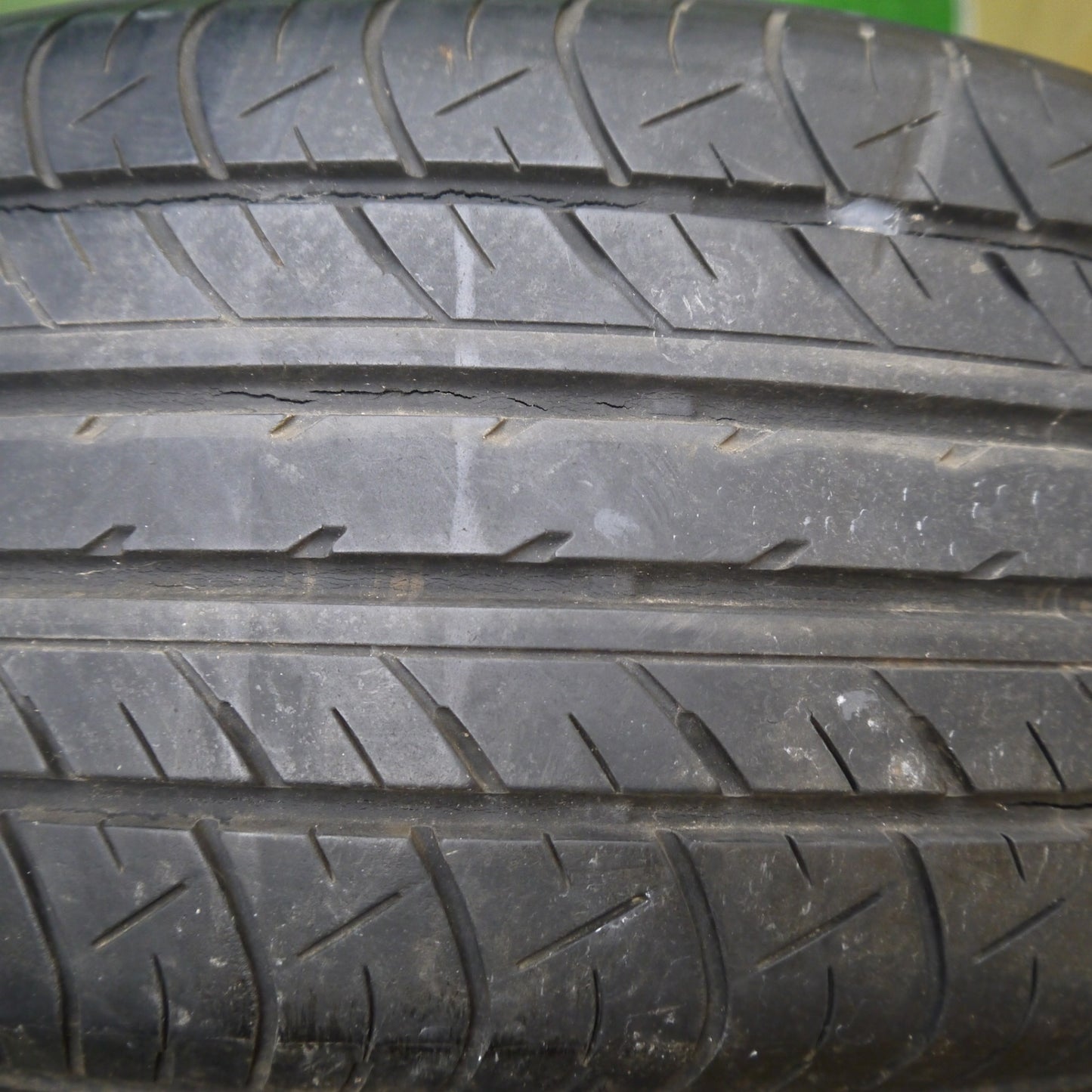 1本価格★トヨタ 200系 クラウン ロイヤル 純正 215/60R16 ヨコハマ dB デシベル E70 E70A 16インチ PCD114.3/5H★6020305Hノ