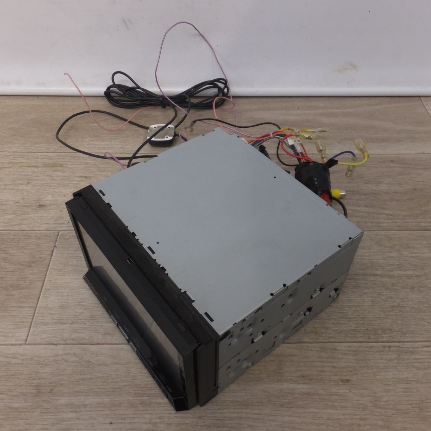 [送料無料] ★カロッツェリア carrozzeria AV一体型HDDナビゲーション サイバーナビ AVIC-ZH77(32)★