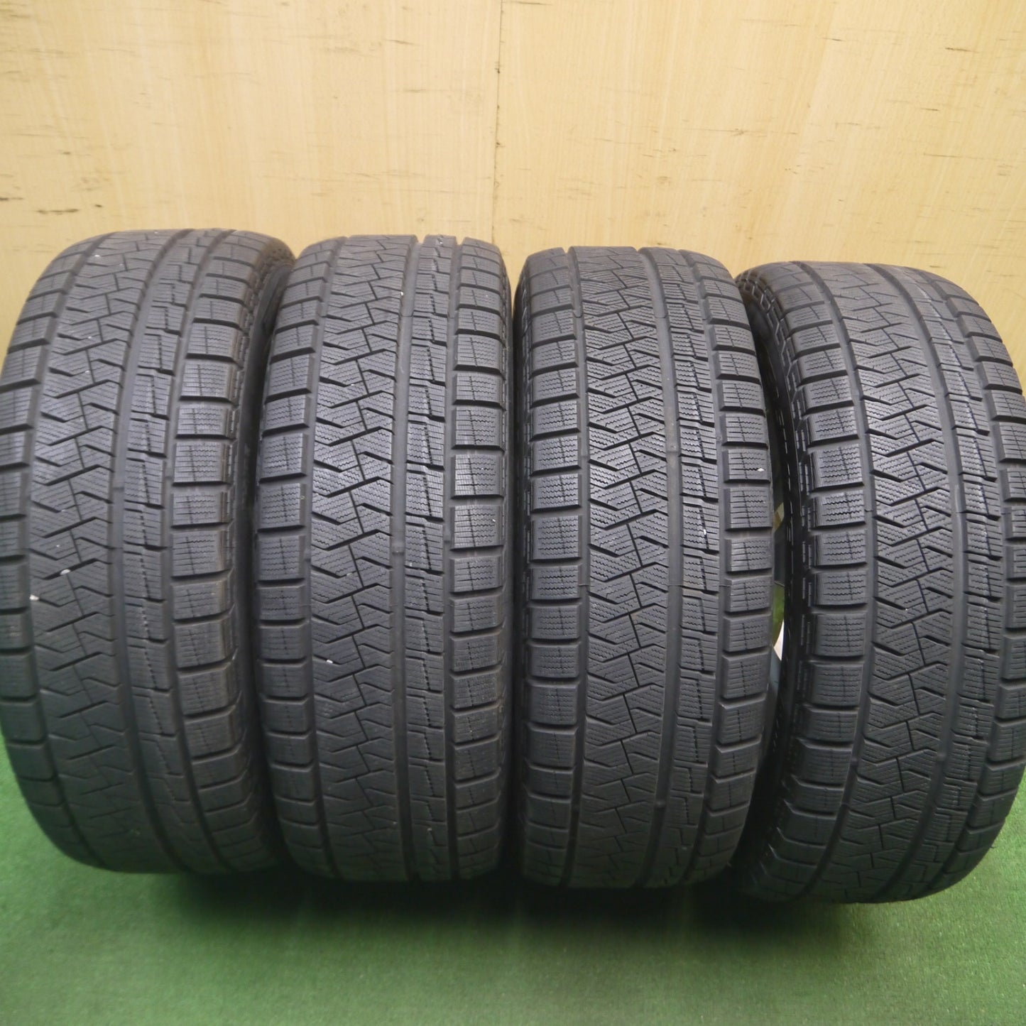 [送料無料] バリ溝！ほぼ10分★トヨタ 70系 ノア ヴォクシー 純正 205/55R16 スタッドレス ピレリ アイスアシンメトリコ プラス 16インチ PCD114.3/5H★5020502Hス