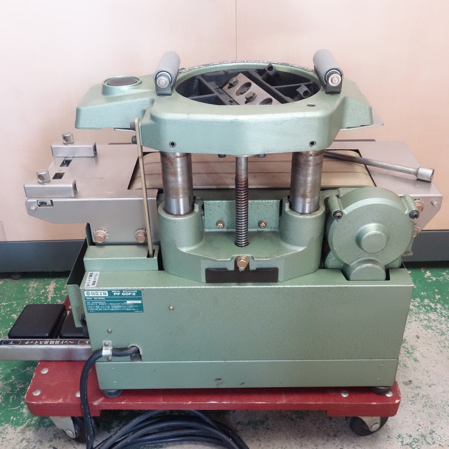 [送料無料] ☆日立工機 180mm ベビー 超仕上 かんな盤 100V PF60F2 HITACHI 電動 工具☆