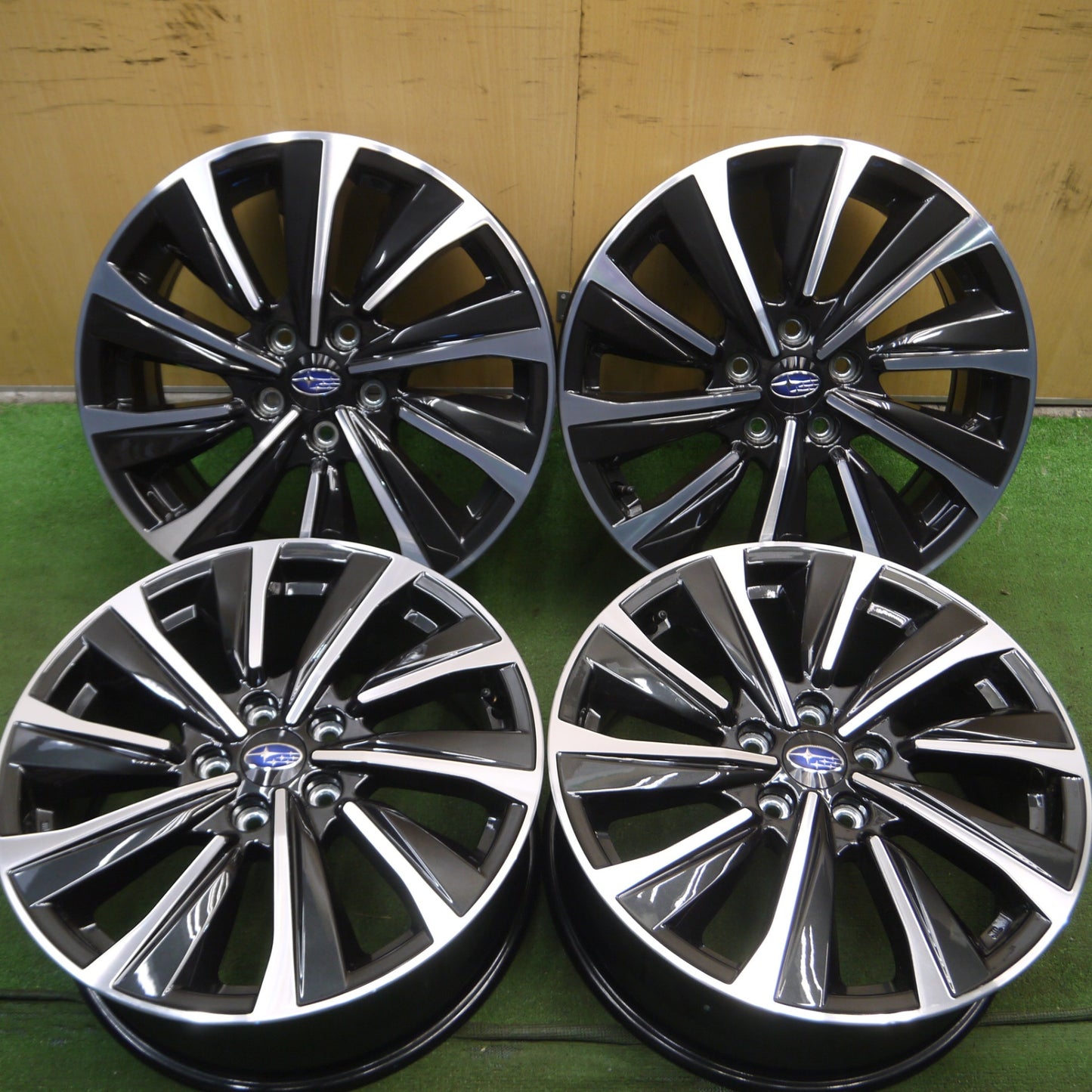*送料無料* 新車外し★スバル レヴォーグ VN5 STI 純正 ホイール 18インチ 18×7.5J PCD114.3/5H★4041008Hホ