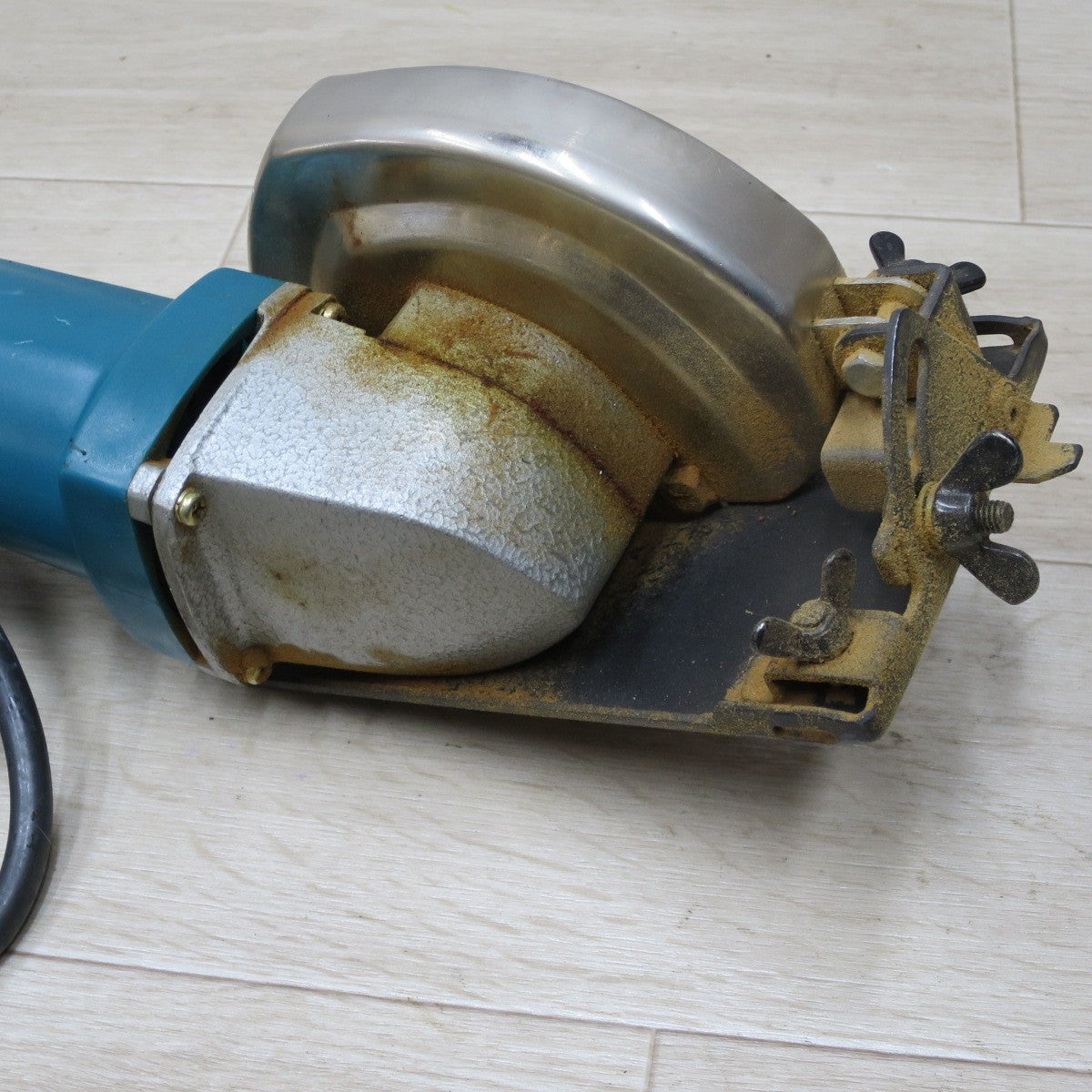[送料無料] ◆マキタ 110mm 板金 マルノコ 4204 電動 工具 切断 機 丸鋸 丸ノコ 丸のこ Makita◆