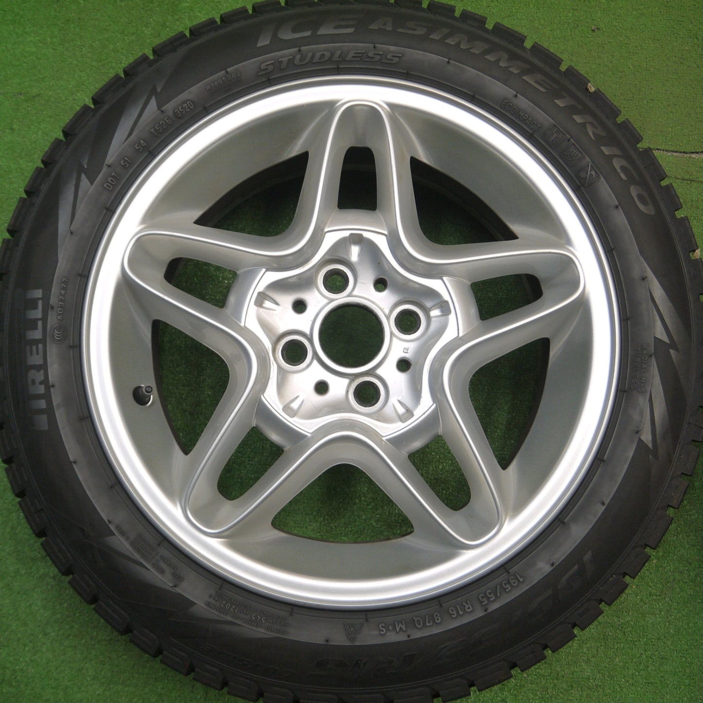 [送料無料] バリ溝！20年！キレイ！9分★MINI R56 ミニ クーパーS 純正 195/55R16 スタッドレス ピレリ アイスアシンメトリコ 16インチ PCD100/4H★4122704Hス
