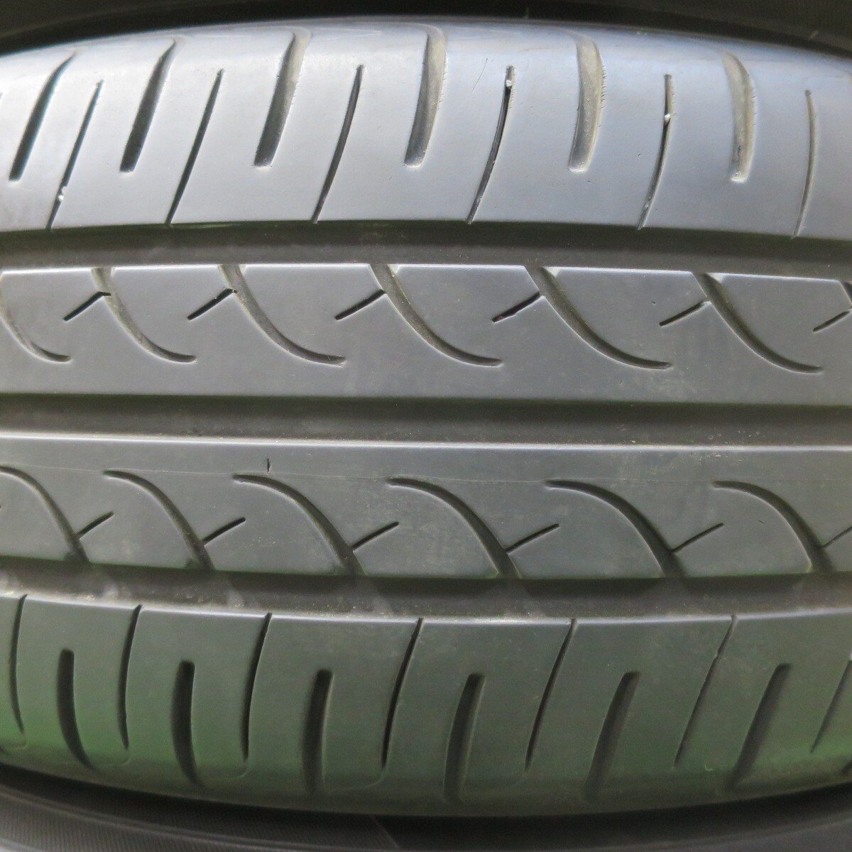 4本価格★プリウス 等 195/65R15 ヨコハマ ブルーアース AE01F LCZ 社外 アルミ 15インチ PCD100/5H★5031808イノ