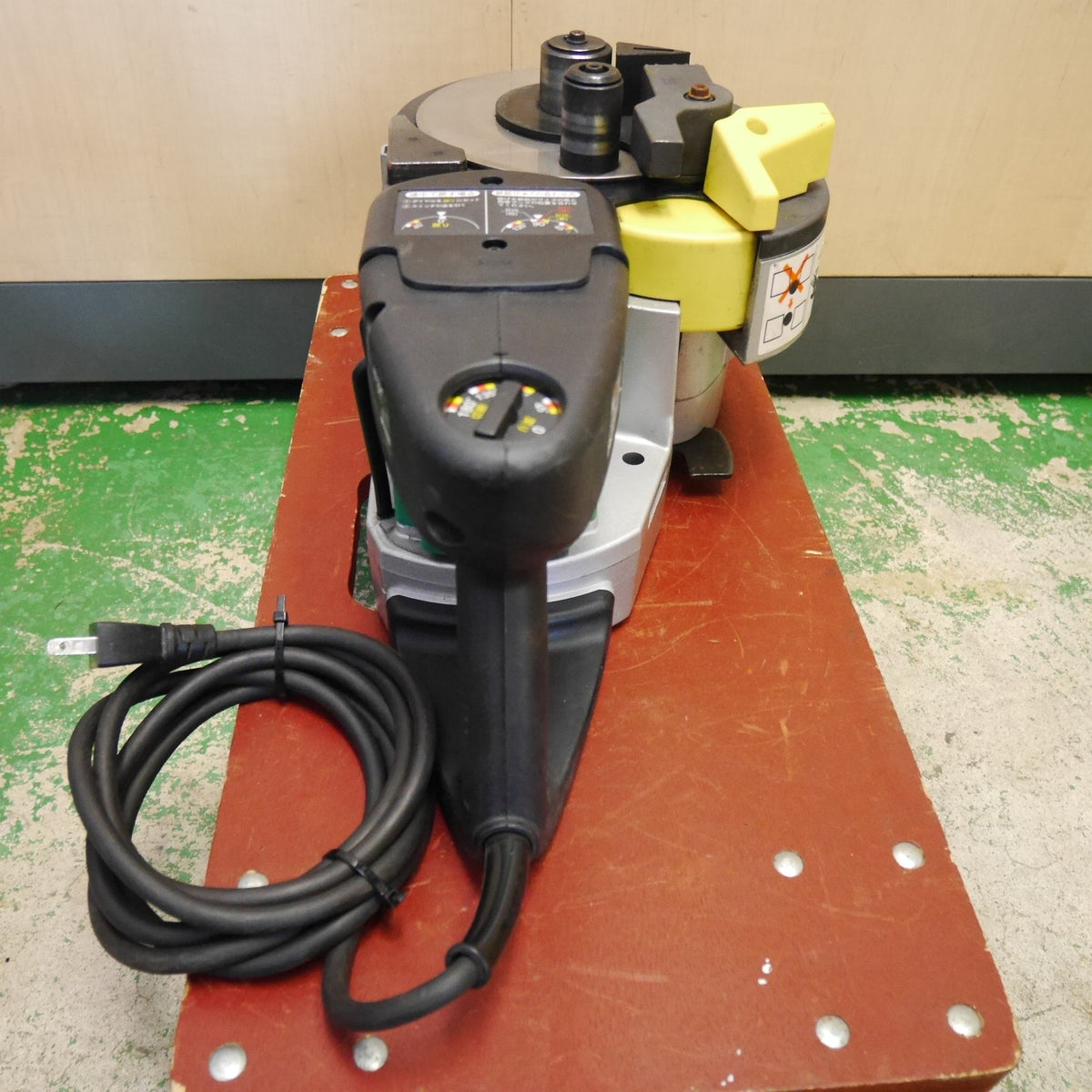 ☆HiKOKI ハイコーキ 16mm 鉄筋 カットベンダー VB16Y 電動 工具 切断 曲げ 100V コード式☆