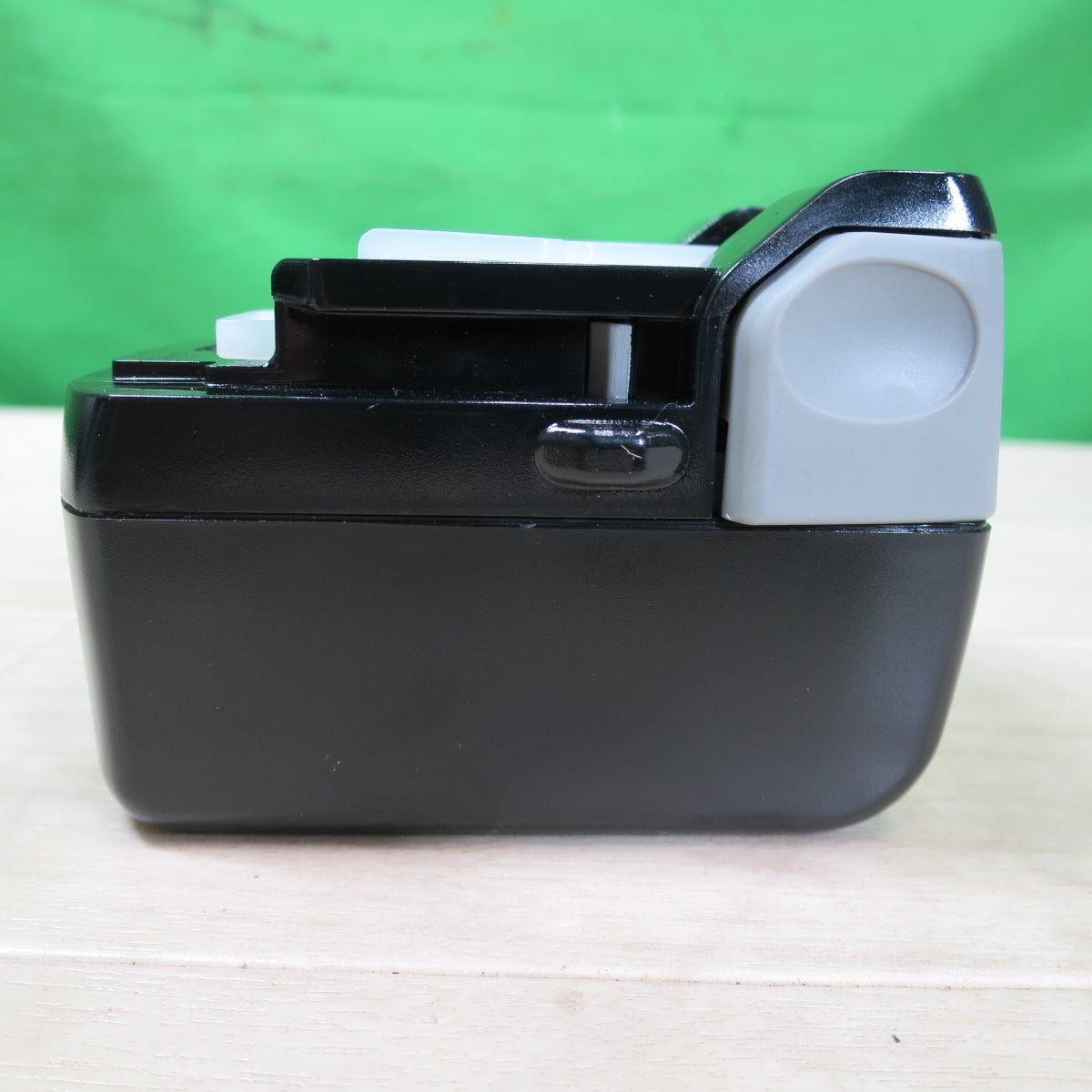 [送料無料] 未使用☆日立 蓄電池 BSL1430 SUPER Li-ion リチウム イオン バッテリー DC14.4V 44Wh 電動 工具 インパクトドライバ 等 HITACHI☆