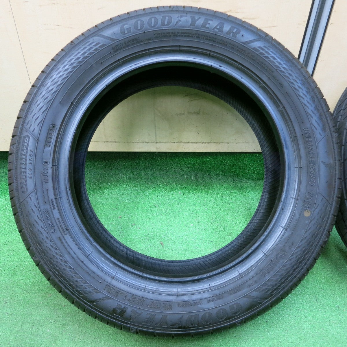 *送料無料* バリ溝！22年！9分★165/65R14 グッドイヤー EfficientGrip ECO EG02 タイヤ 14インチ タンク ルーミー 等★4052702イノタ