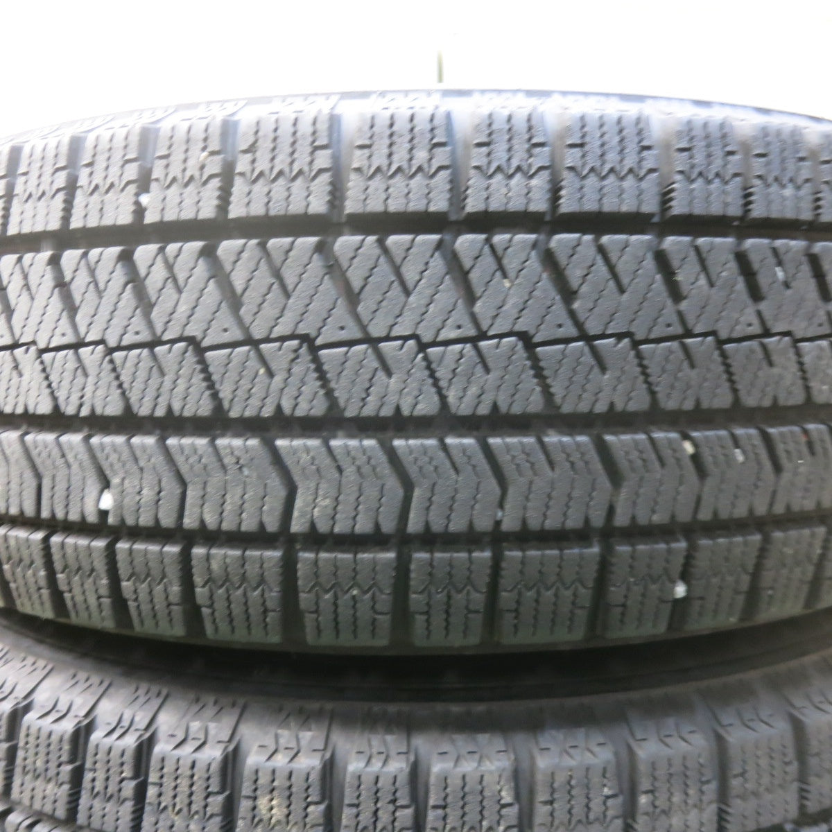 バリ溝！キレイ！9分★スタッドレス 185/65R15 ブリヂストン ブリザック VRX2 ravrion RS01 ラブリオン 15インチ PCD100/4H★5123004SKス
