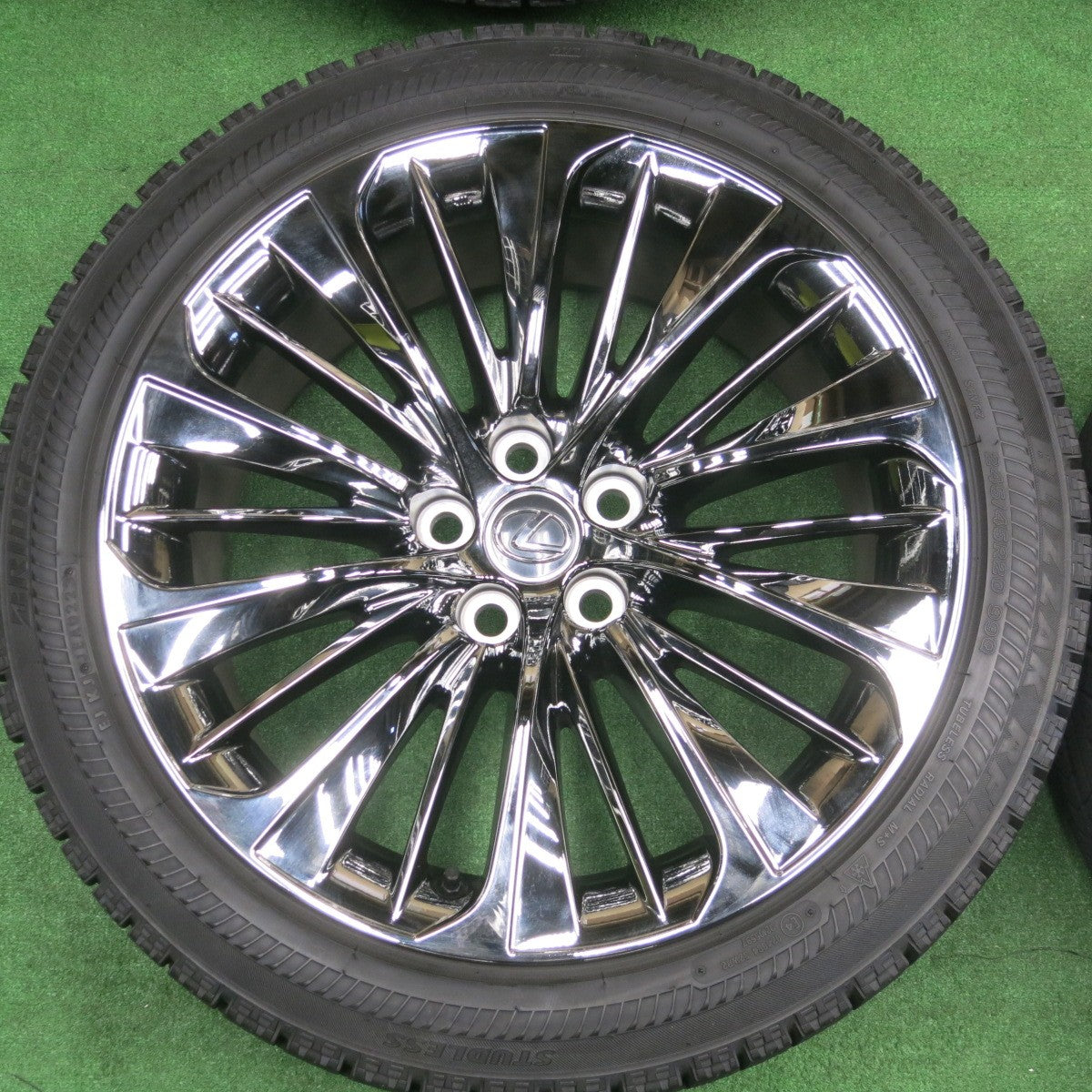 センサー付！バリ溝！23年！キレイ！9.5分★レクサス LS 純正 OP 245/45R20 スタッドレス ブリヂストン ブリザック RFT 20インチ PCD120/5H★6020801NKス