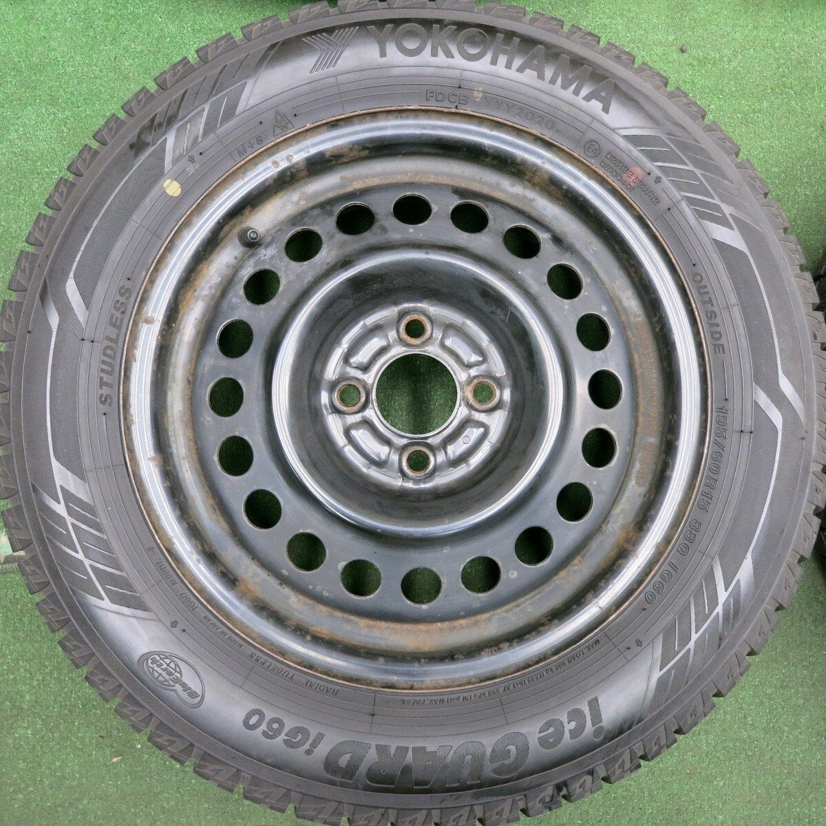 超バリ溝！21年！ほぼ10分★スタッドレス 195/60R15 ヨコハマ アイスガード iG70 60 スチール 15インチ PCD100/4H★4053002HAス