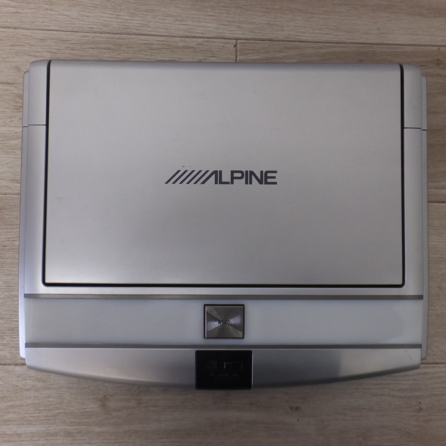 [送料無料] 現状品★アルパイン ALPINE 10.2型LED WVGAリアビジョン TMX-R2200/MG(19★