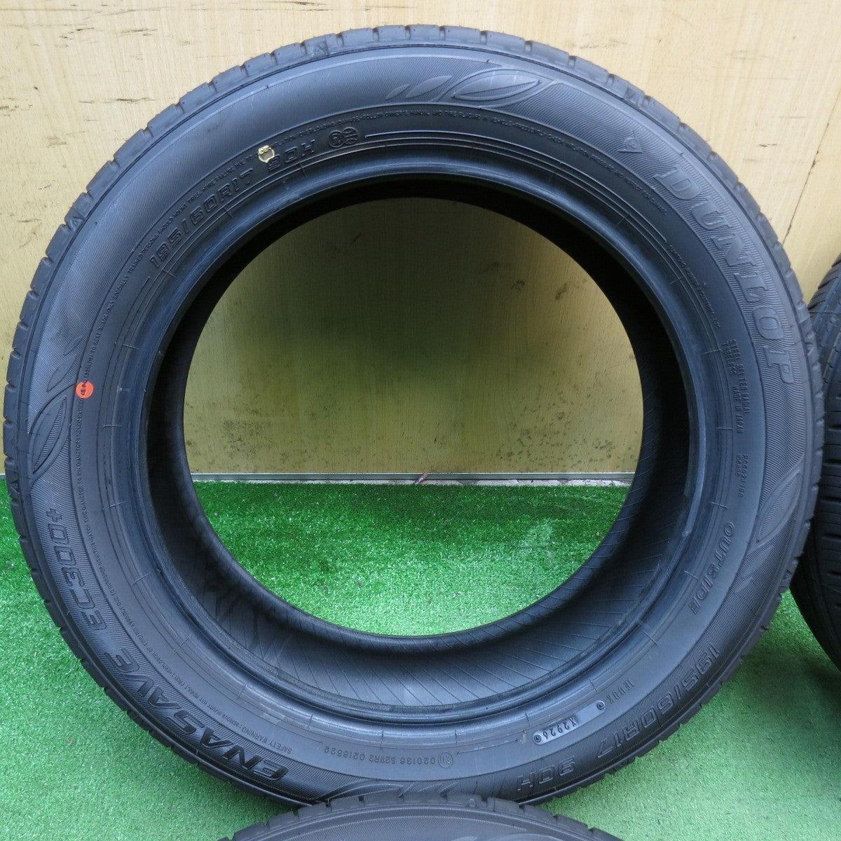 新車外し！26年◎195/60R17 ダンロップ エナセーブ EC300+ タイヤ 17インチ ライズ ロッキー 等◎6091103KKノタ