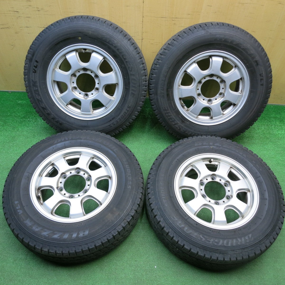 4本価格★ハイエース 等 195/80R15 107/105L スタッドレス ブリヂストン ブリザック VL1 社外 アルミ 15インチ PCD139.7/6H★5121108HAス