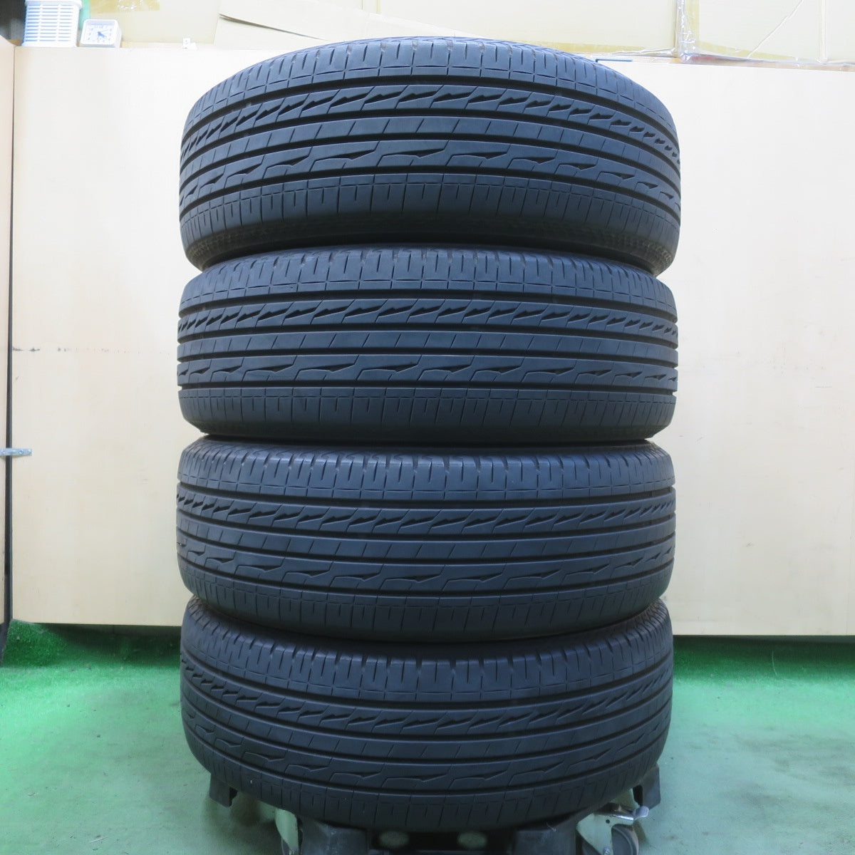 バリ溝！24年！8.5分★225/60R18 ブリヂストン アレンザ LX100 タイヤ 18インチ アウトバック ハリアー RAV4 等★6052304イノタ