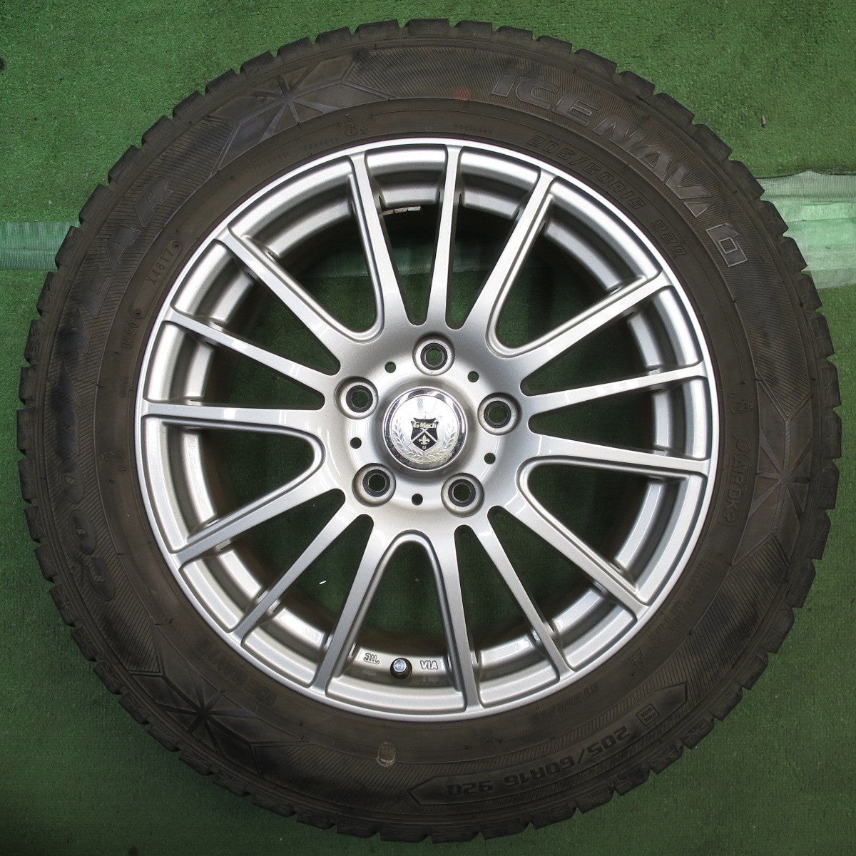 バリ溝！キレイ！9分◎スタッドレス 205/60R16 グッドイヤー アイスナビ6 GMach 社外 アルミ 16インチ PCD114.3/5H◎6101201NJス