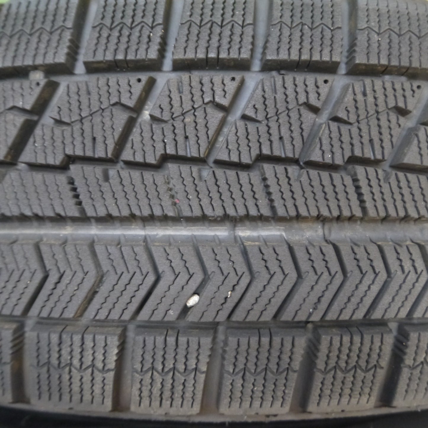 *送料無料* バリ溝！キレイ！9分★スタッドレス 175/70R14 ブリヂストン ブリザック VRX ECO FORME エコフォルム PCD100/4H★4060408Hス
