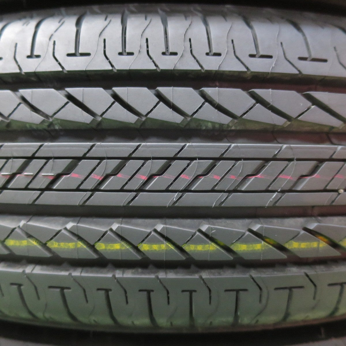 [送料無料] 新車外し！24年★ジムニー 等 175/80R16 ブリヂストン デューラー H/L 852 タイヤ DUELER 16インチ★5022110イノタ