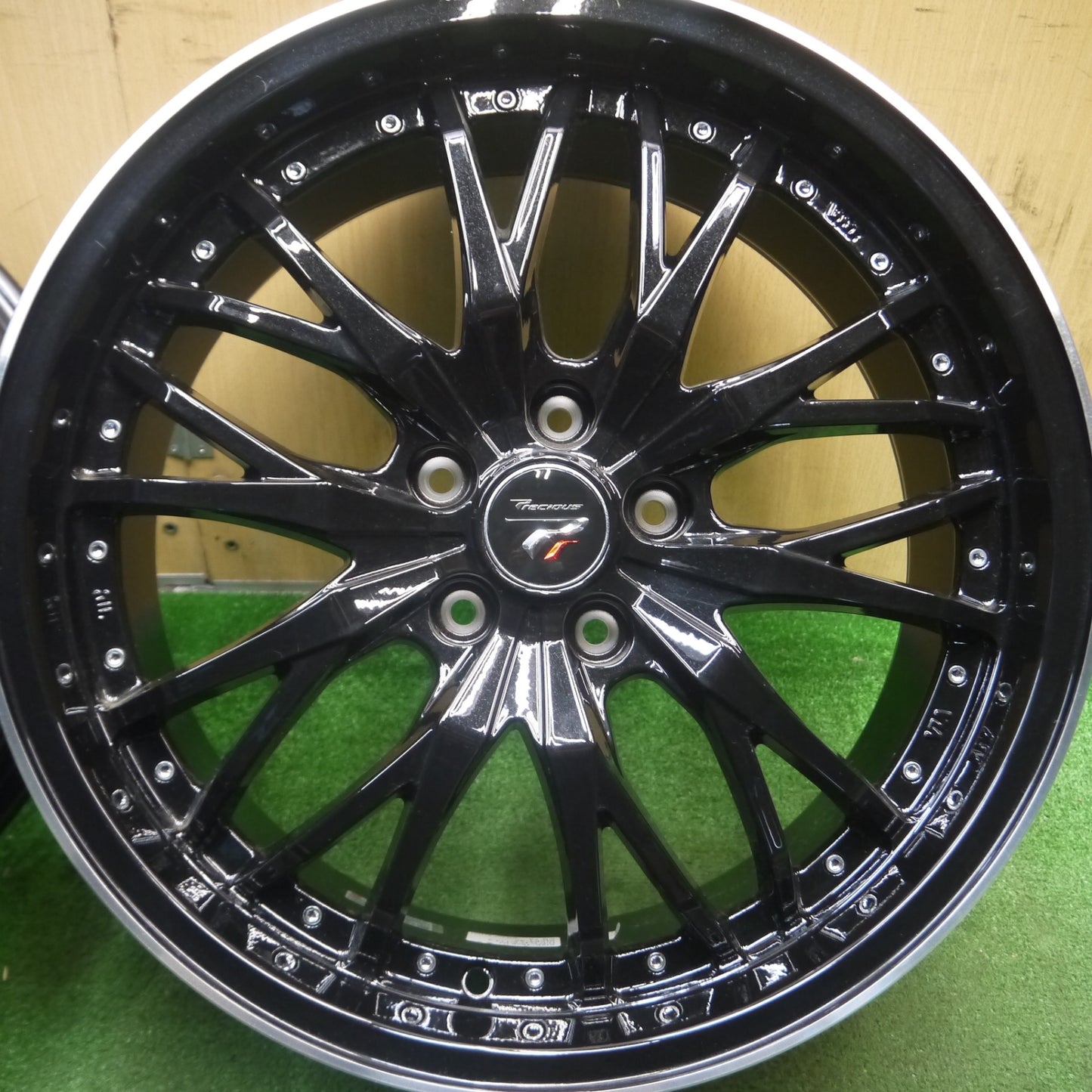 [送料無料] 未使用！付属品付き★Precious HM-3 19インチ ホイール プレシャス 19×8J PCD114.3/5H★5022110Hホ