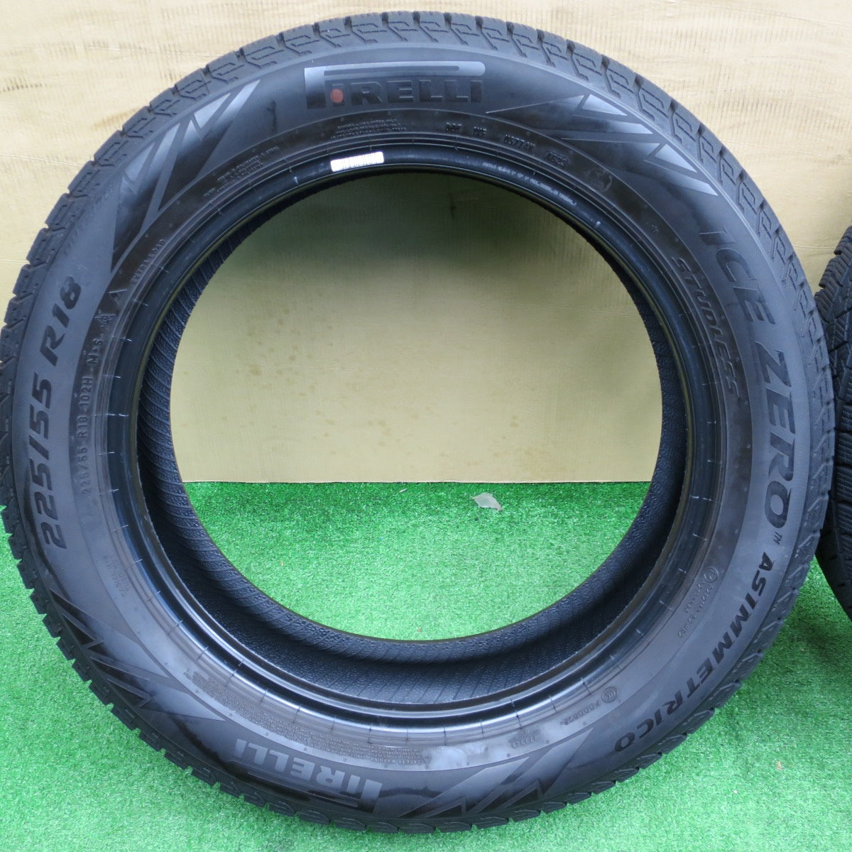 バリ溝！23年！ほぼ10分★スタッドレス 225/55R18 ピレリ アイスゼロ アシンメトリコ タイヤ 18インチ デリカ D:5 ZR-V エルグランド 等★6010503NKスタ