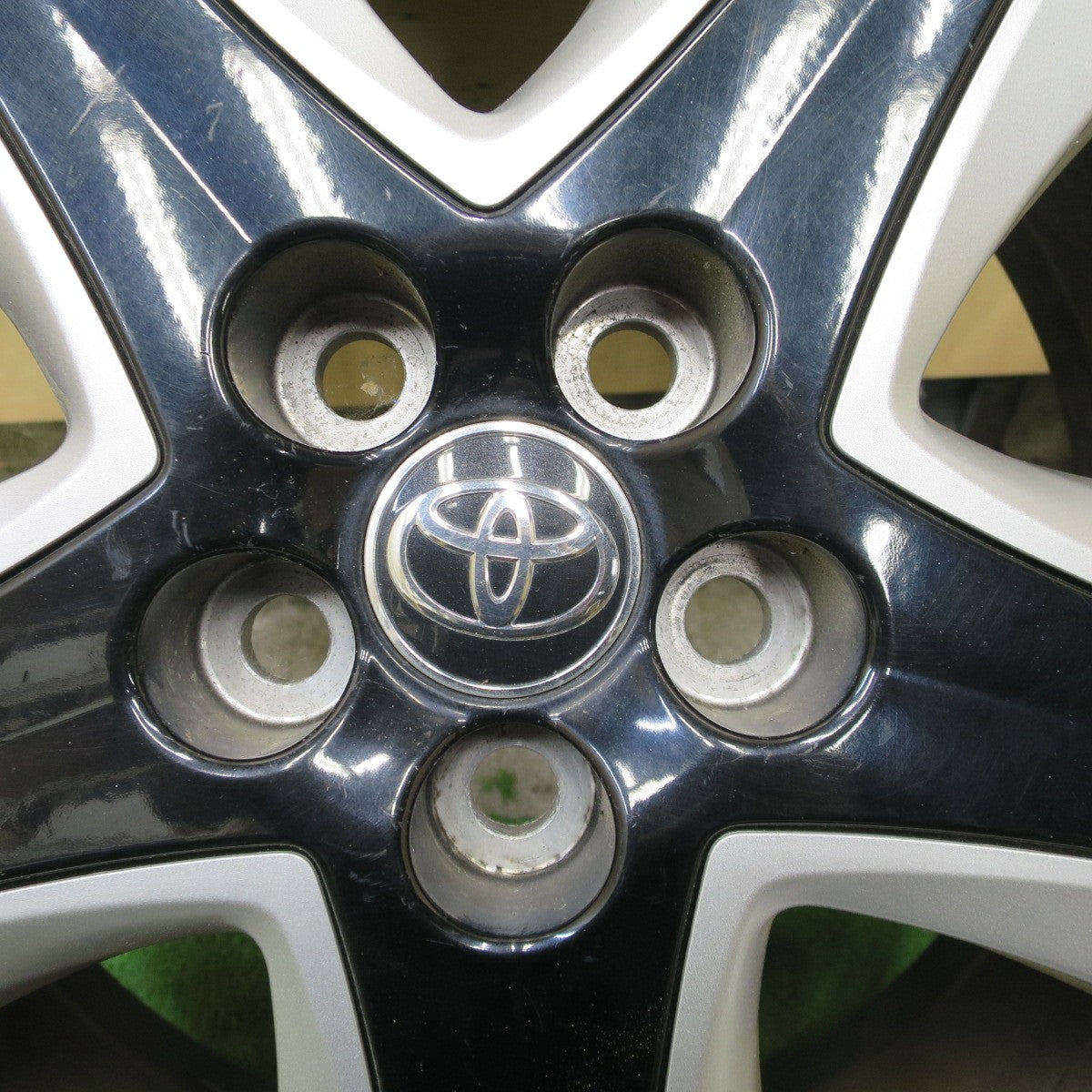 4本価格★トヨタ 50系 プリウス ツーリング 純正 ホイール 17インチ 17×7J PCD100/5H★6060802NGホ