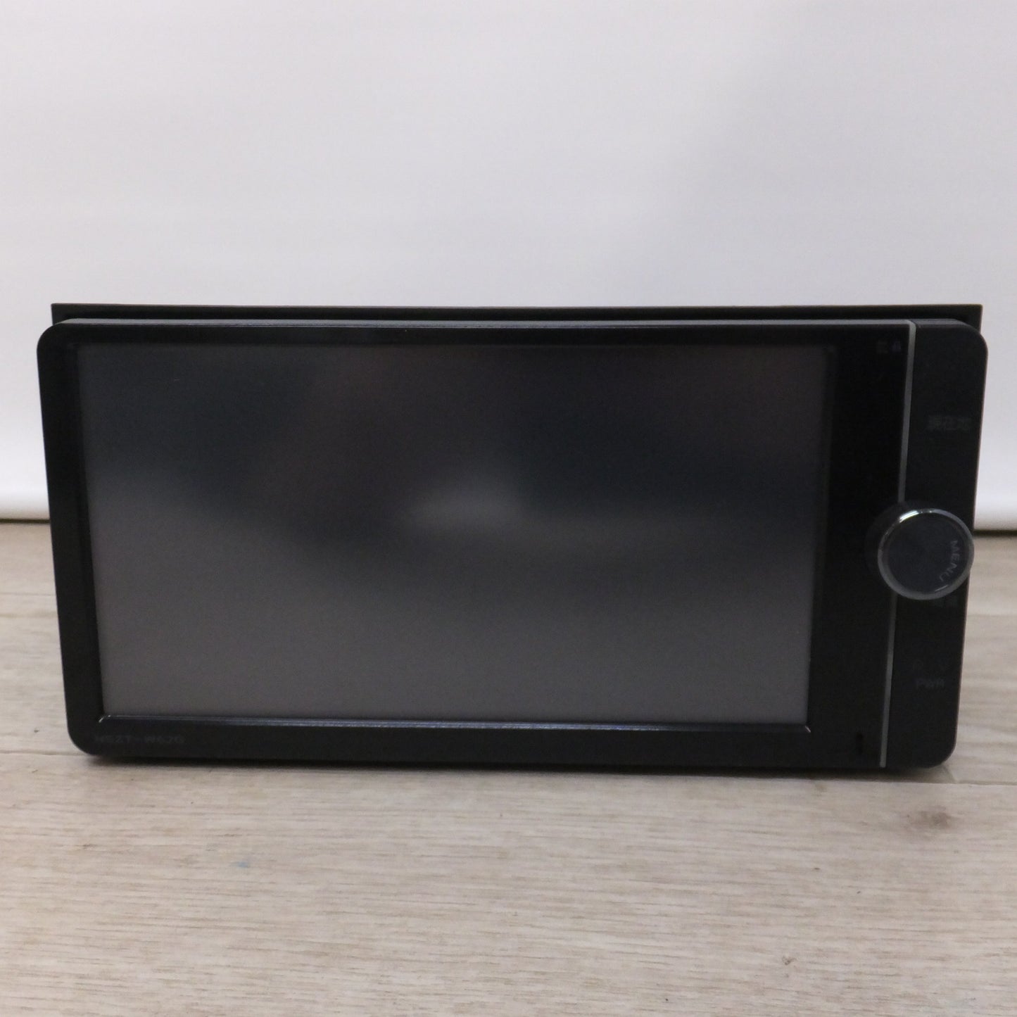 [送料無料] キレイ★富士通テン製 トヨタ TOYOTA 純正 SDナビゲーション 08545-00V51 NSZT-W62G 本体のみ★