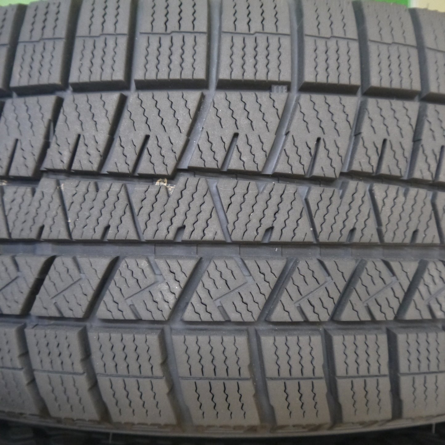バリ溝！23年！キレイ！9.5分★スタッドレス 225/65R17 ダンロップ ウインターマックス 03 ravrion RS01 ラブリオン 17インチ PCD114.3/5H★6050103Hス